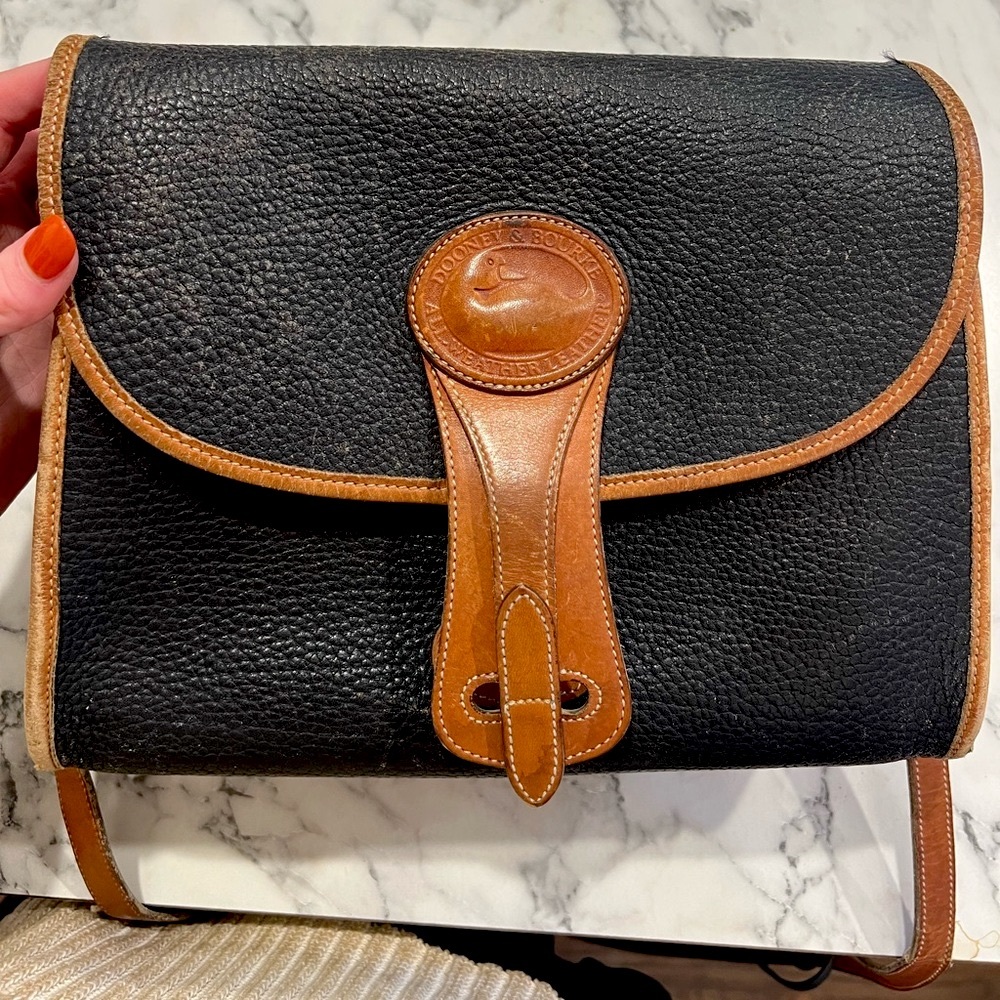 VINTAGE Dooney & Bourke PURSE!